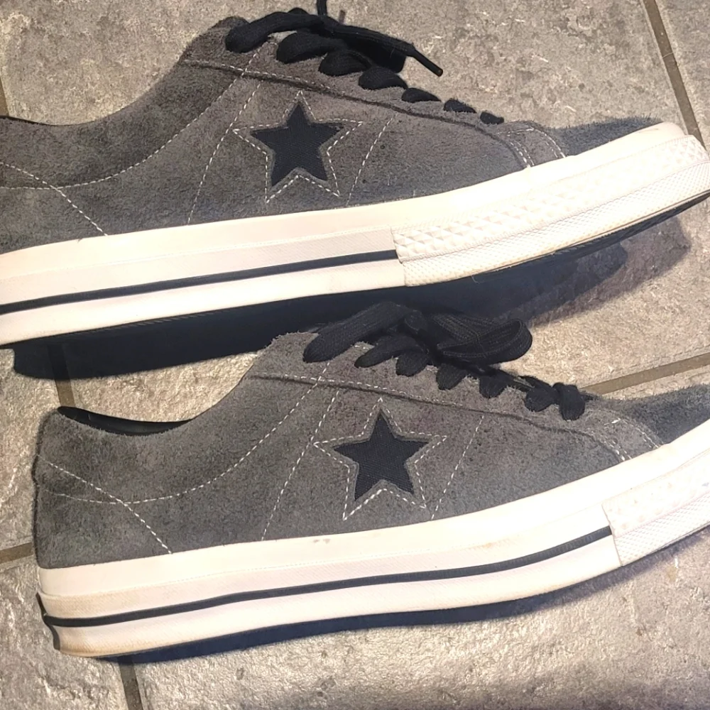 Converse One Star Low Top Sneakers in Gray and Black